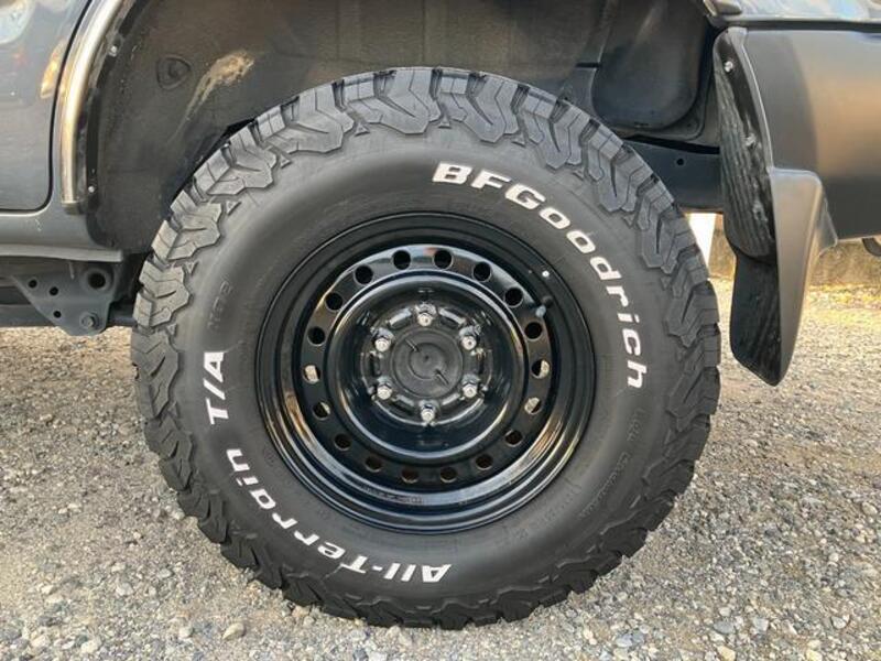HILUX SURF