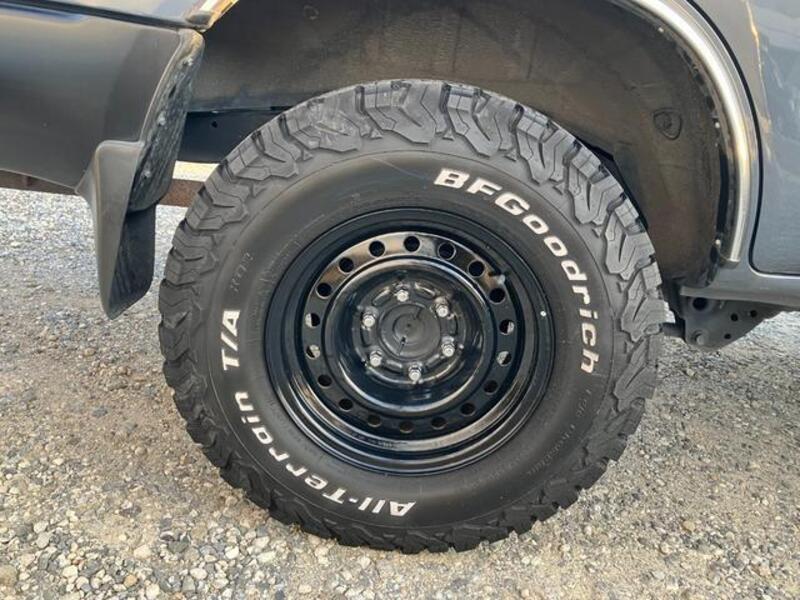 HILUX SURF