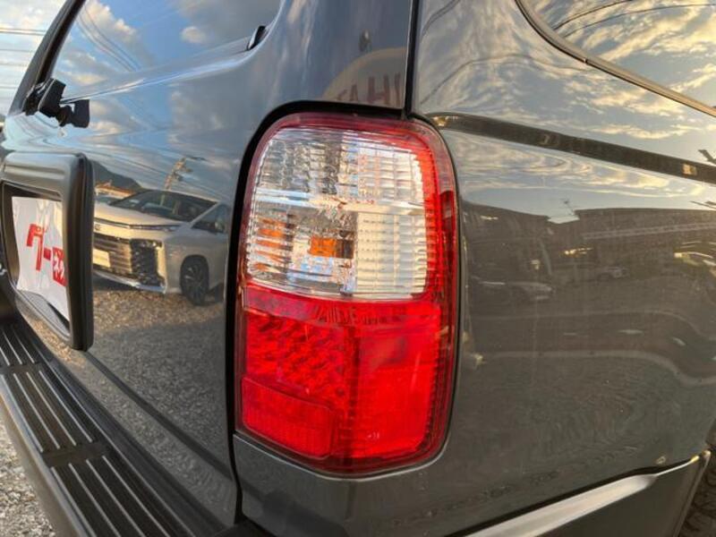 HILUX SURF