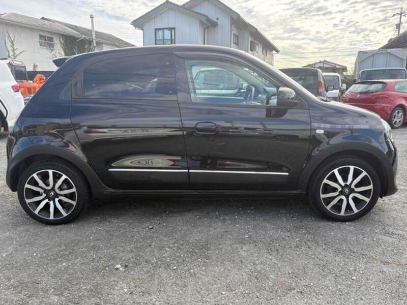 TWINGO