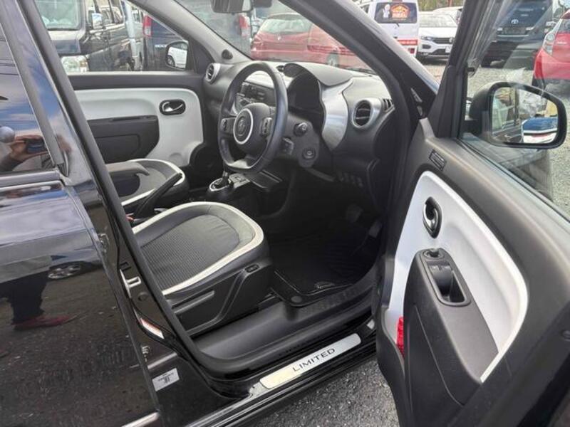 TWINGO