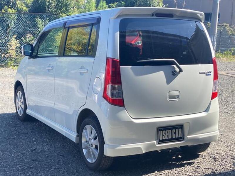 WAGON R