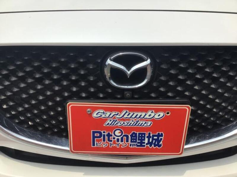 MAZDA2