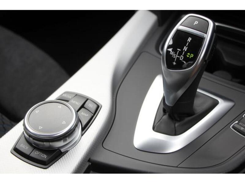 4 SERIES