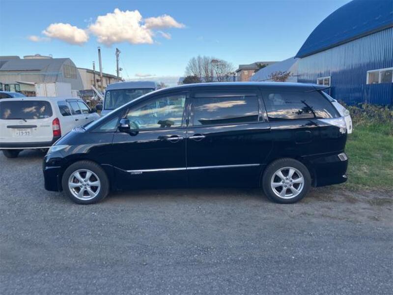 ESTIMA HYBRID