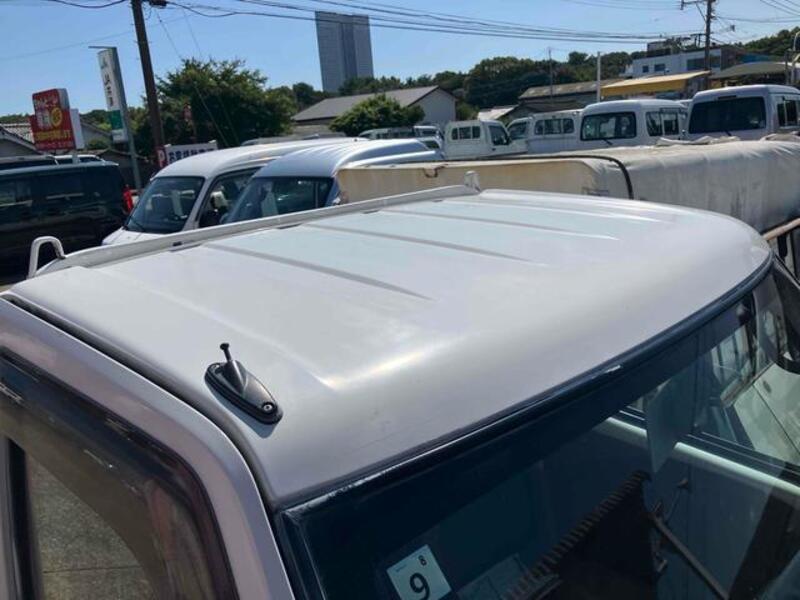 CLIPPER TRUCK