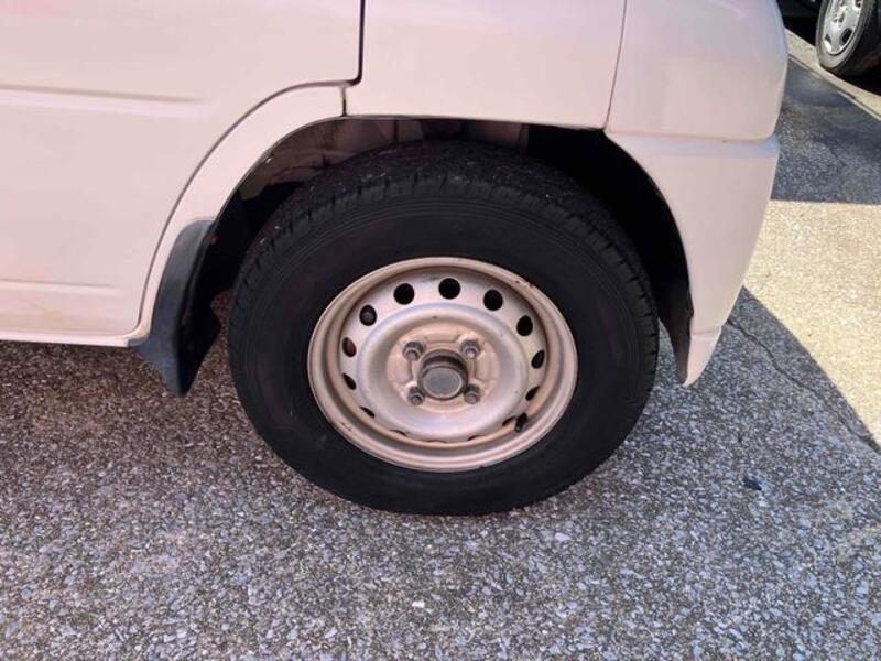 CLIPPER TRUCK