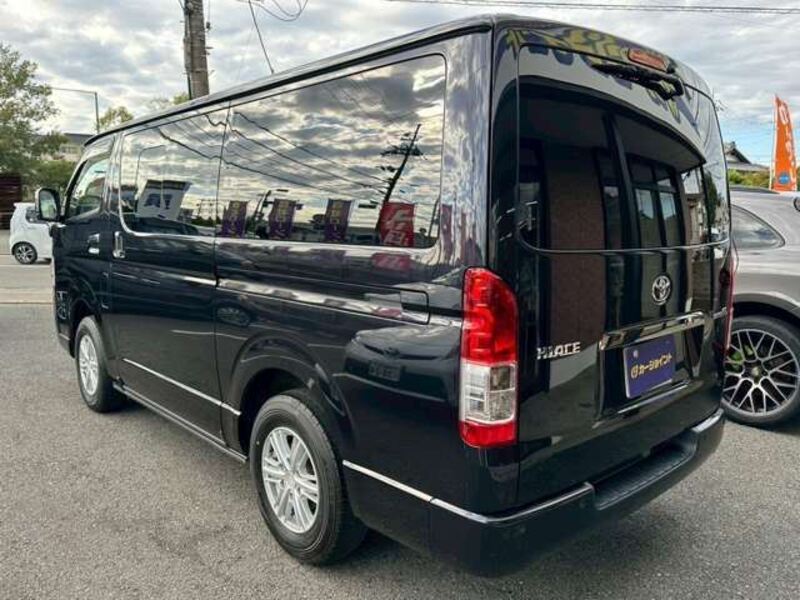 HIACE VAN