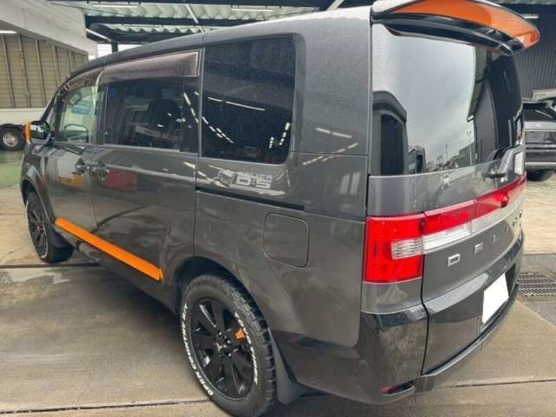DELICA D5
