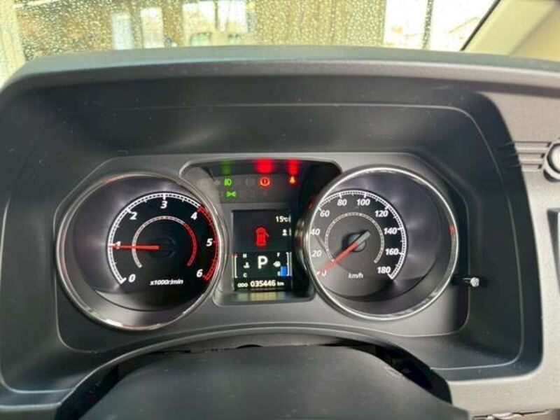 DELICA D5