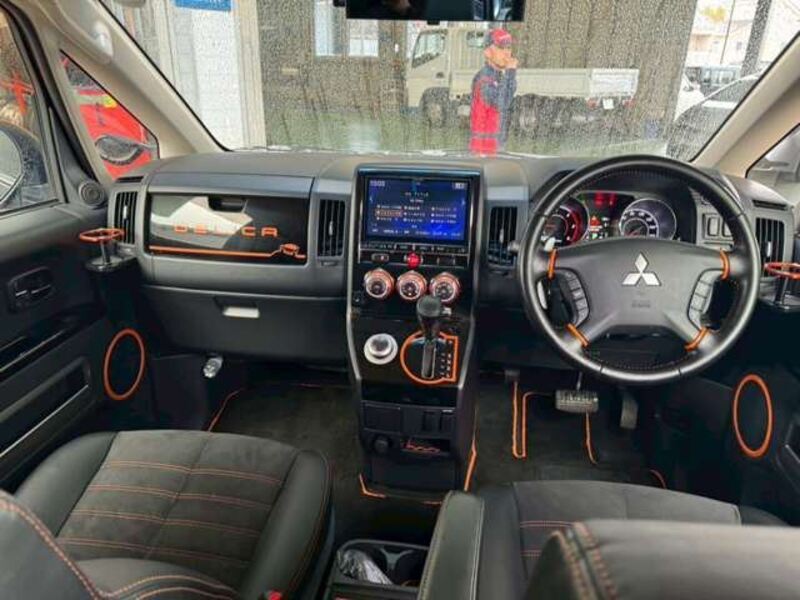 DELICA D5