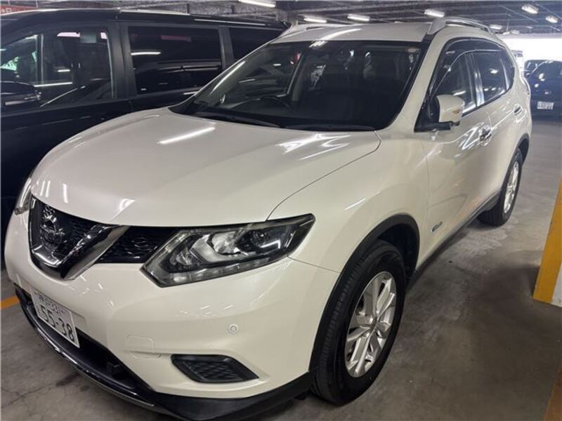 X-TRAIL