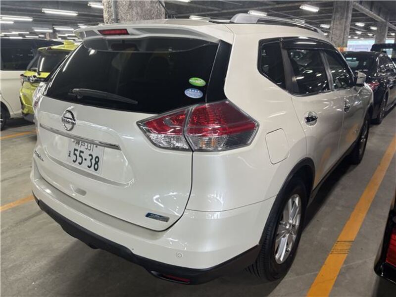 X-TRAIL