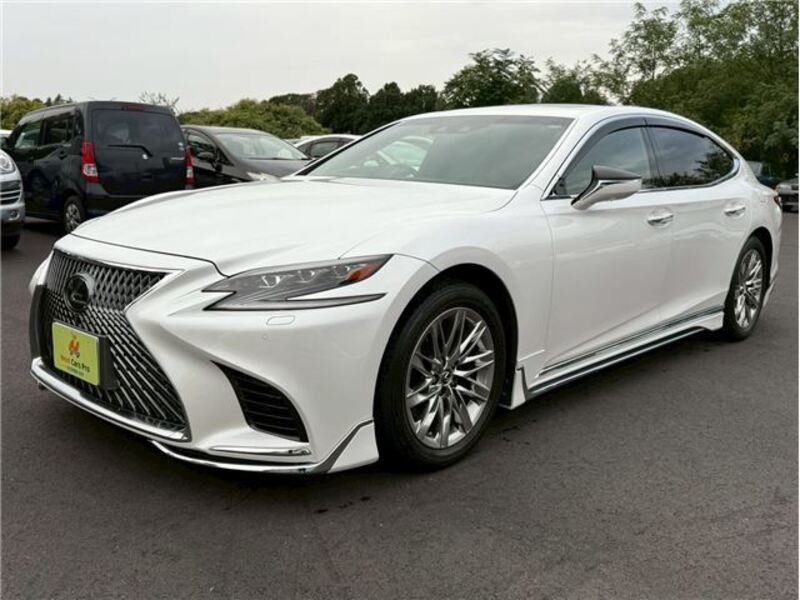 LEXUS LS