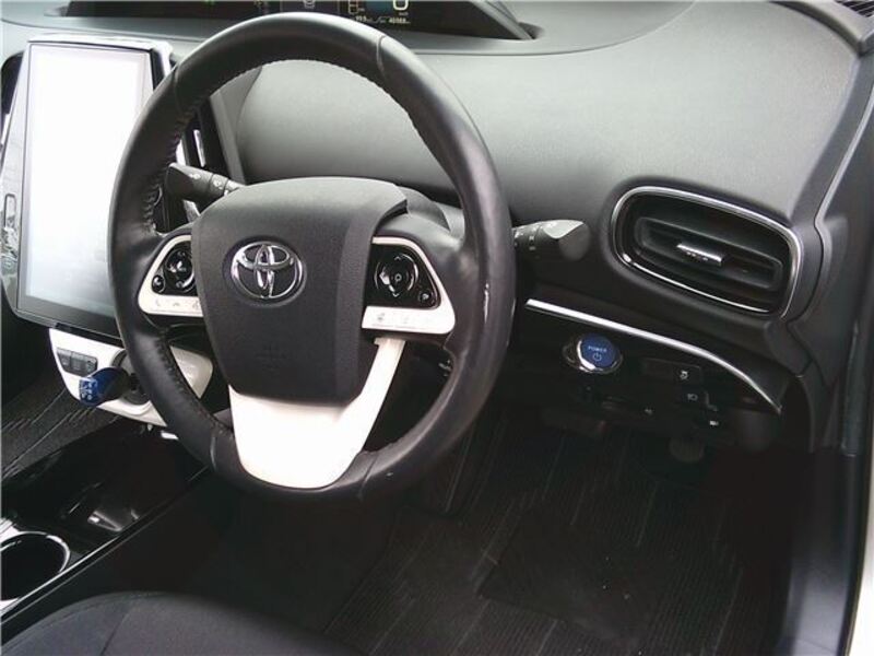 PRIUS PHV