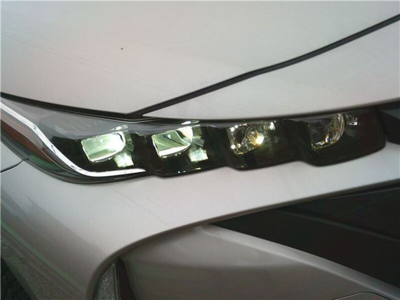 PRIUS PHV