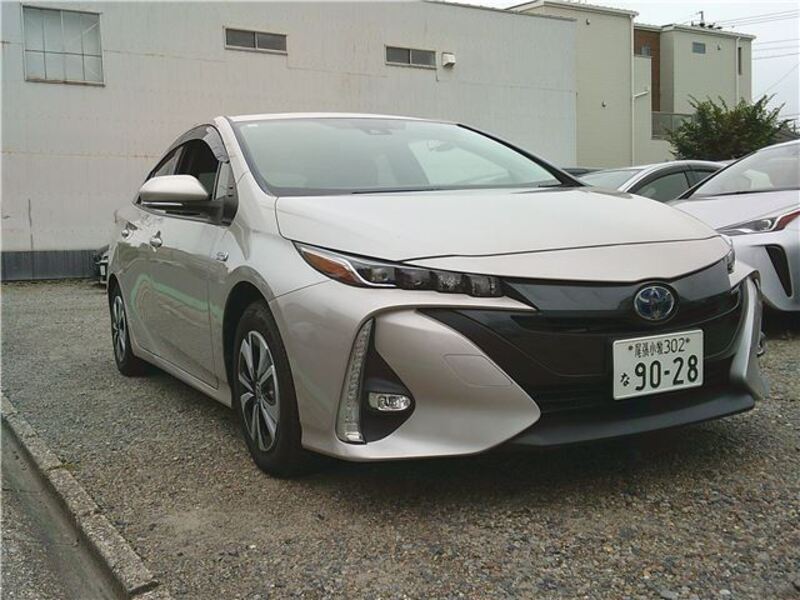 PRIUS PHV