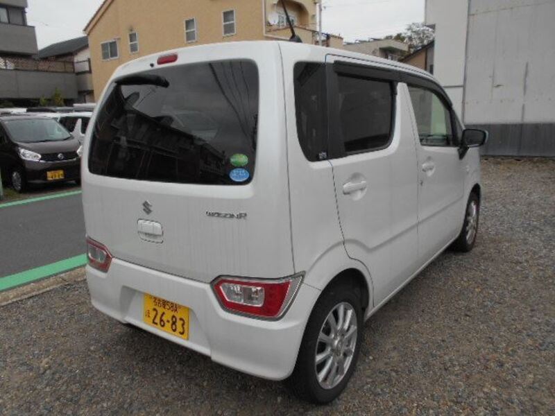 WAGON R