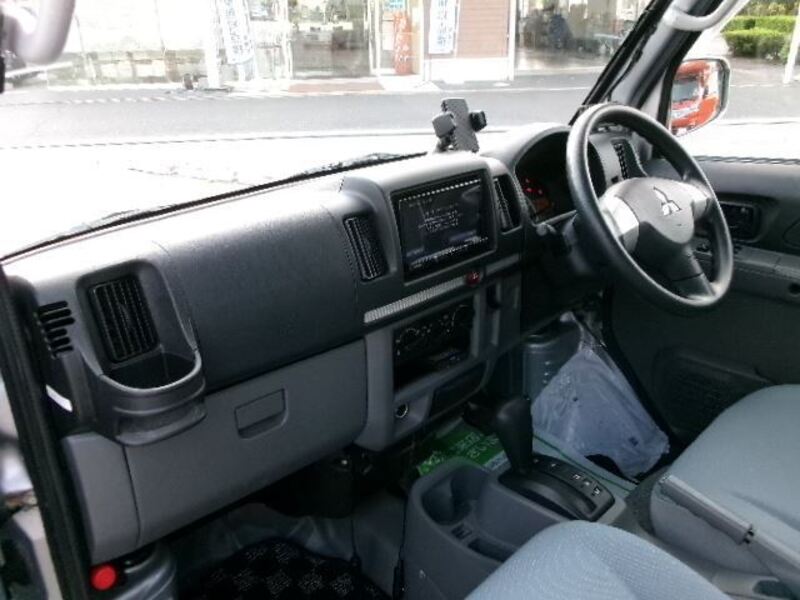 MINICAB VAN