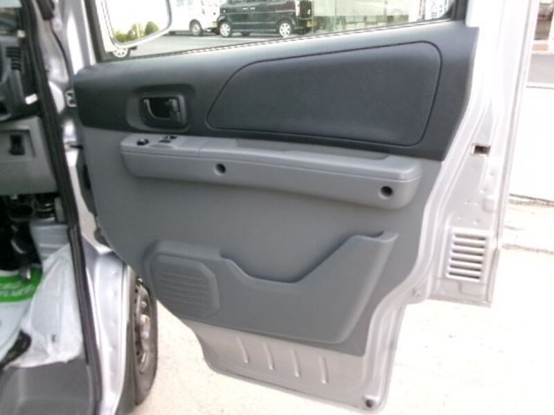 MINICAB VAN