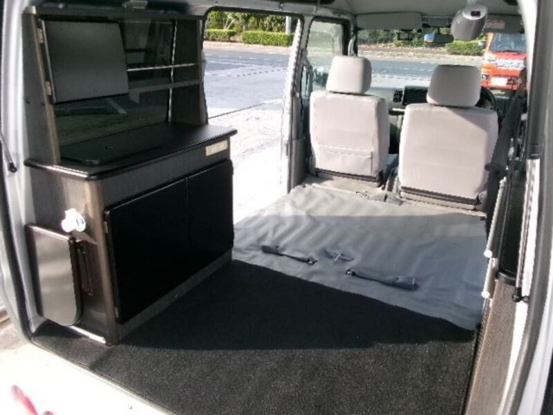 MINICAB VAN