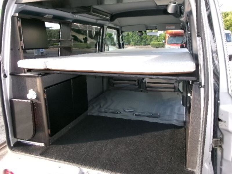MINICAB VAN