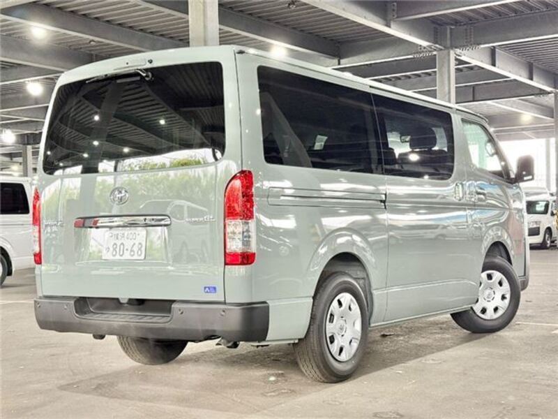 HIACE VAN