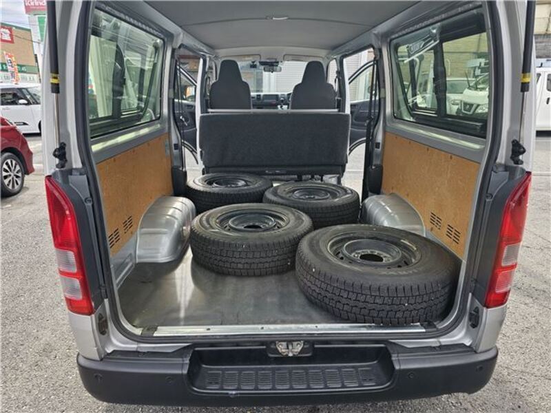 HIACE VAN