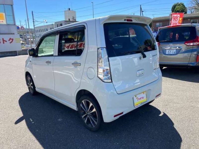 WAGON R