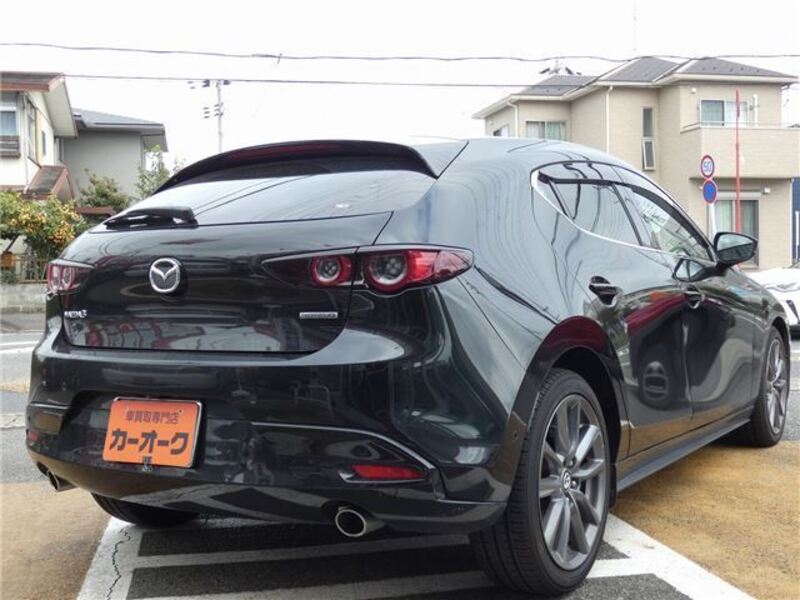 MAZDA3