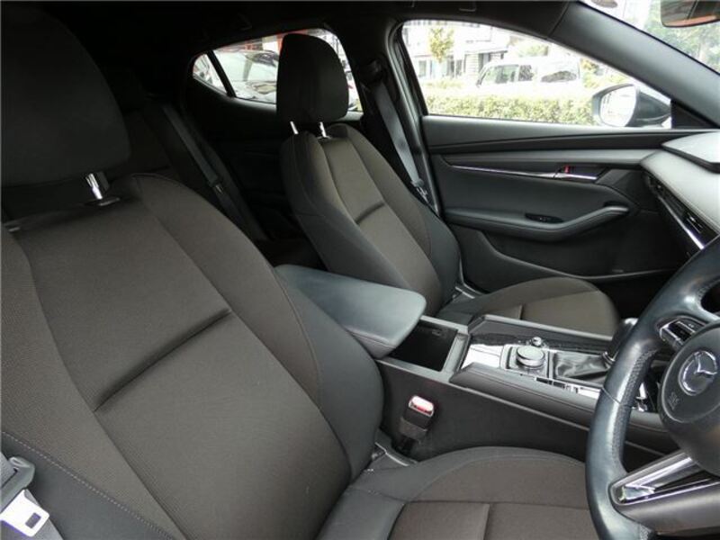 MAZDA3