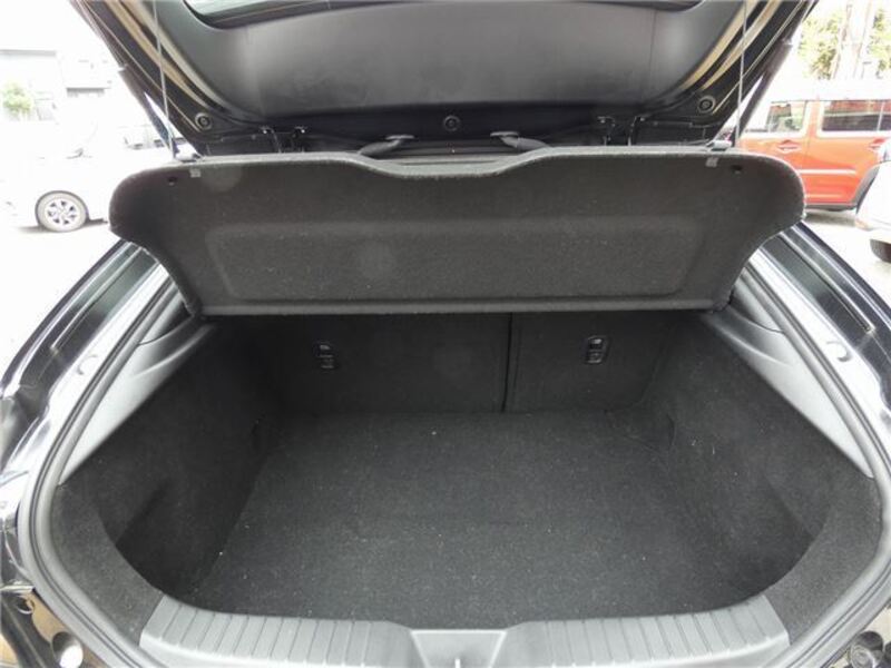 MAZDA3