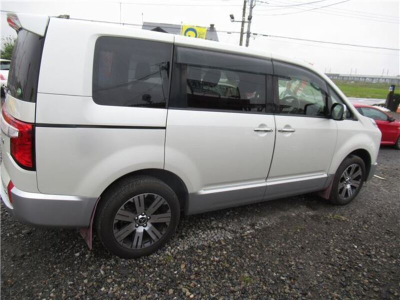 DELICA D5