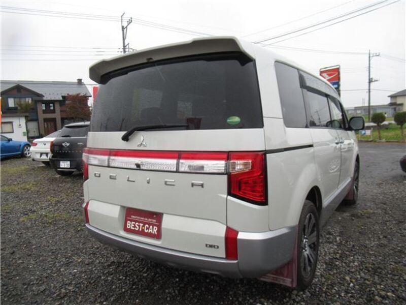 DELICA D5