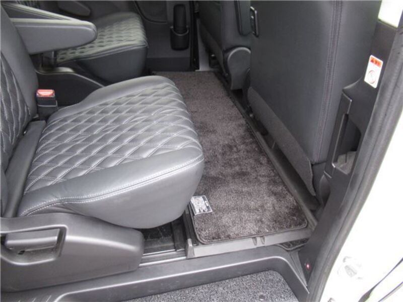 DELICA D5