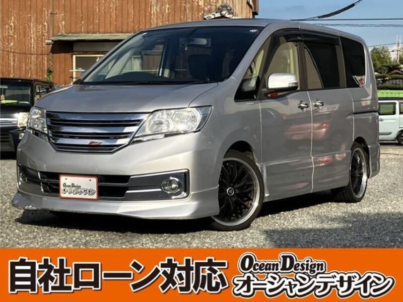NISSAN SERENA