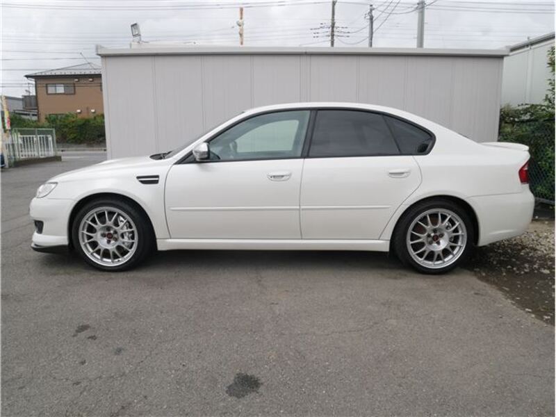 LEGACY B4