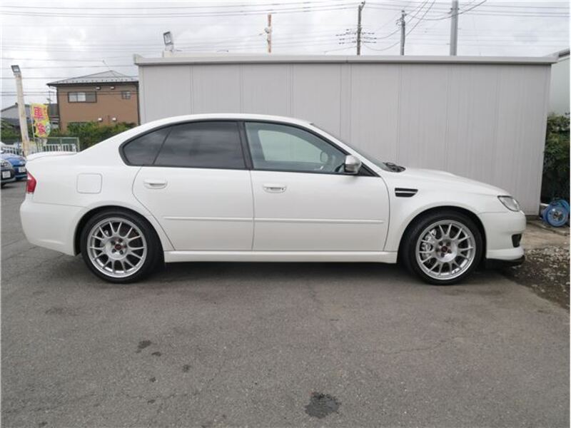 LEGACY B4