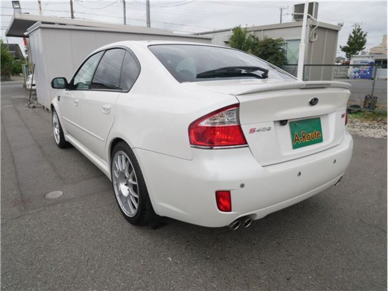 LEGACY B4