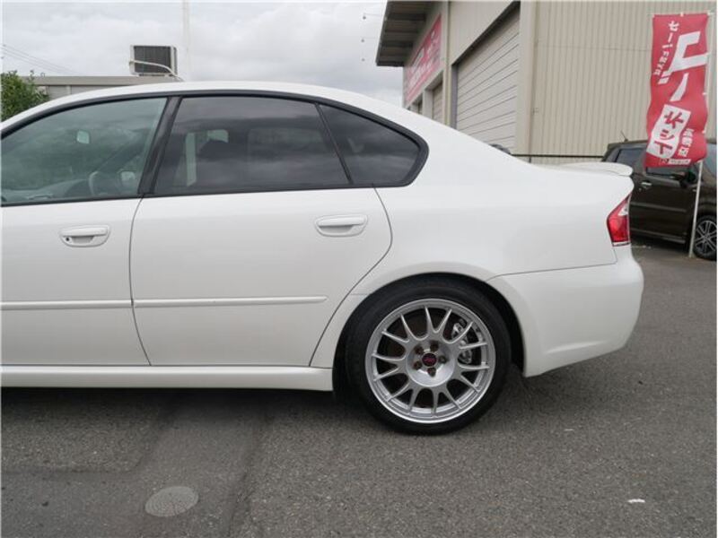 LEGACY B4