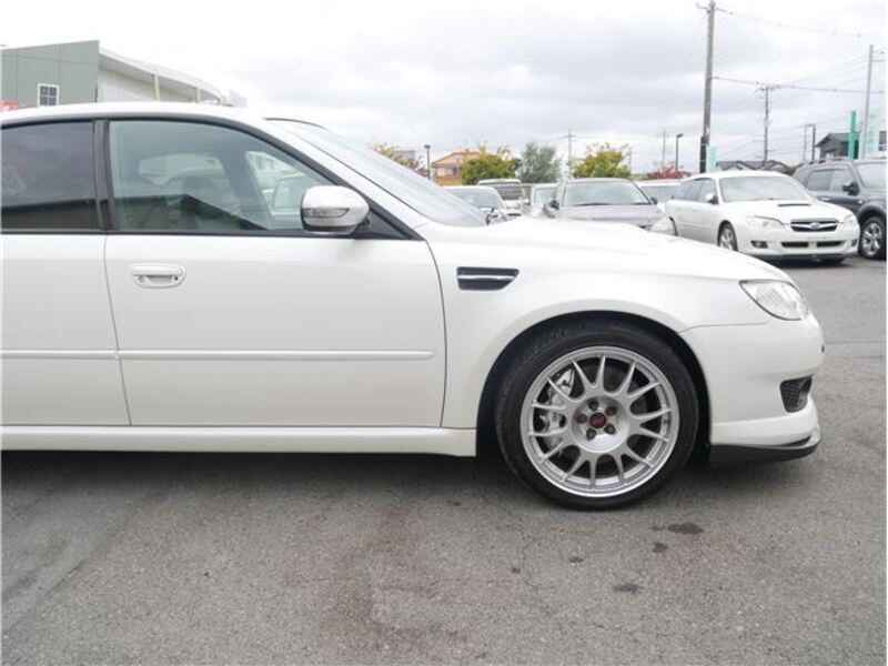 LEGACY B4