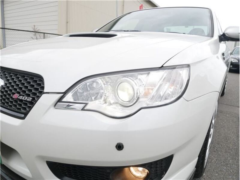 LEGACY B4