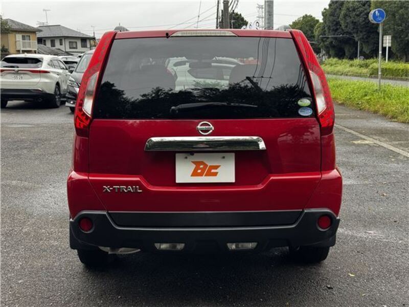 X-TRAIL
