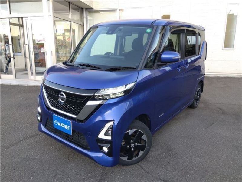 NISSAN ROOX