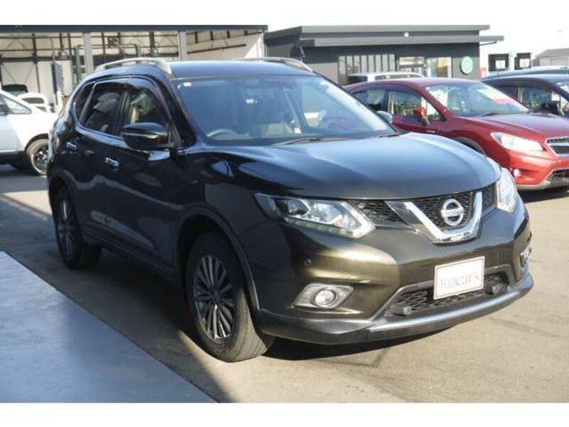 X-TRAIL