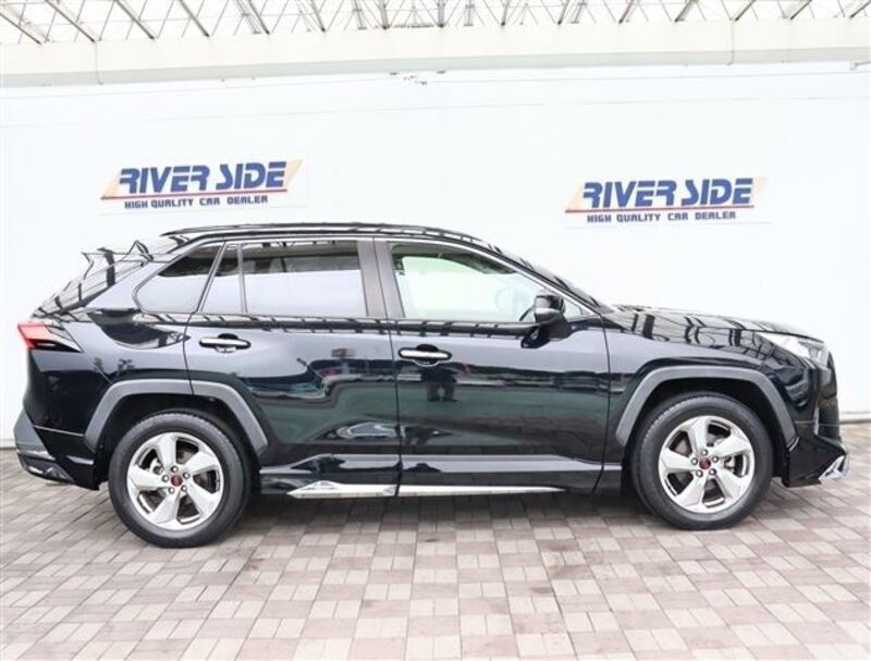 RAV4
