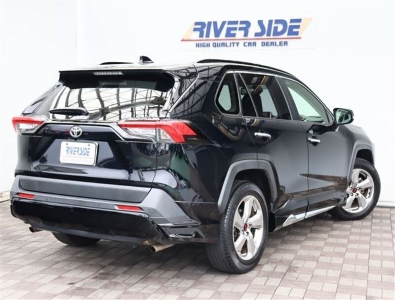 RAV4