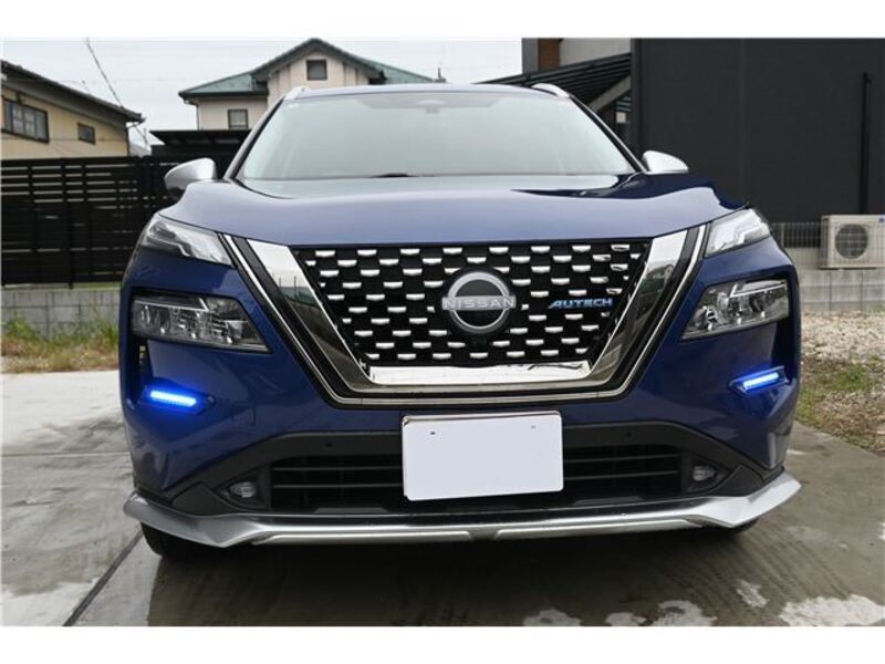 X-TRAIL