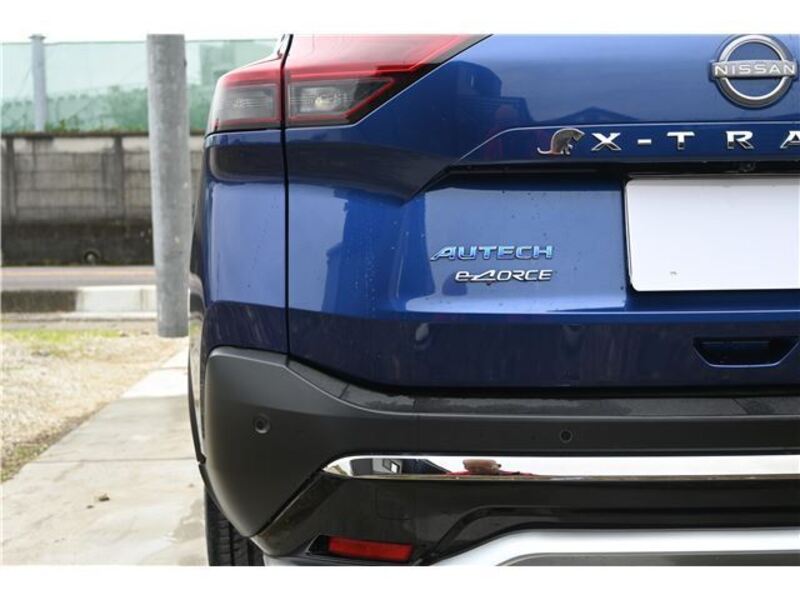 X-TRAIL
