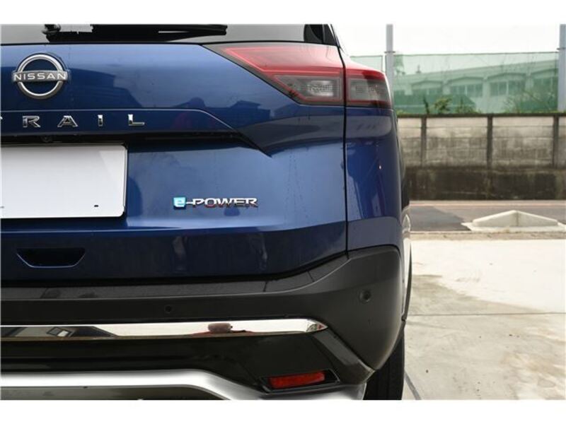 X-TRAIL